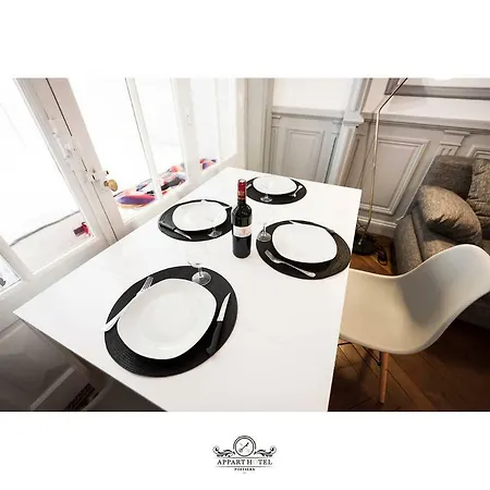 La T2 40m2 Avec Terrasse 1ch-4pers ポアティエ