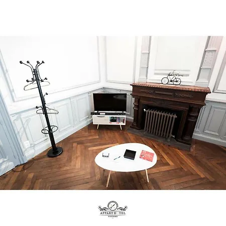 La T2 40m2 Avec Terrasse 1ch-4pers * ポアティエ