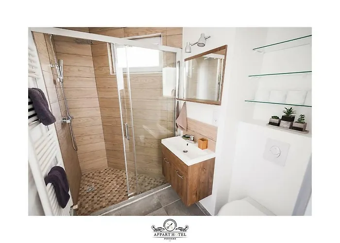 Apartment La T2 40m2 Avec Terrasse 1ch-4pers Poitiers